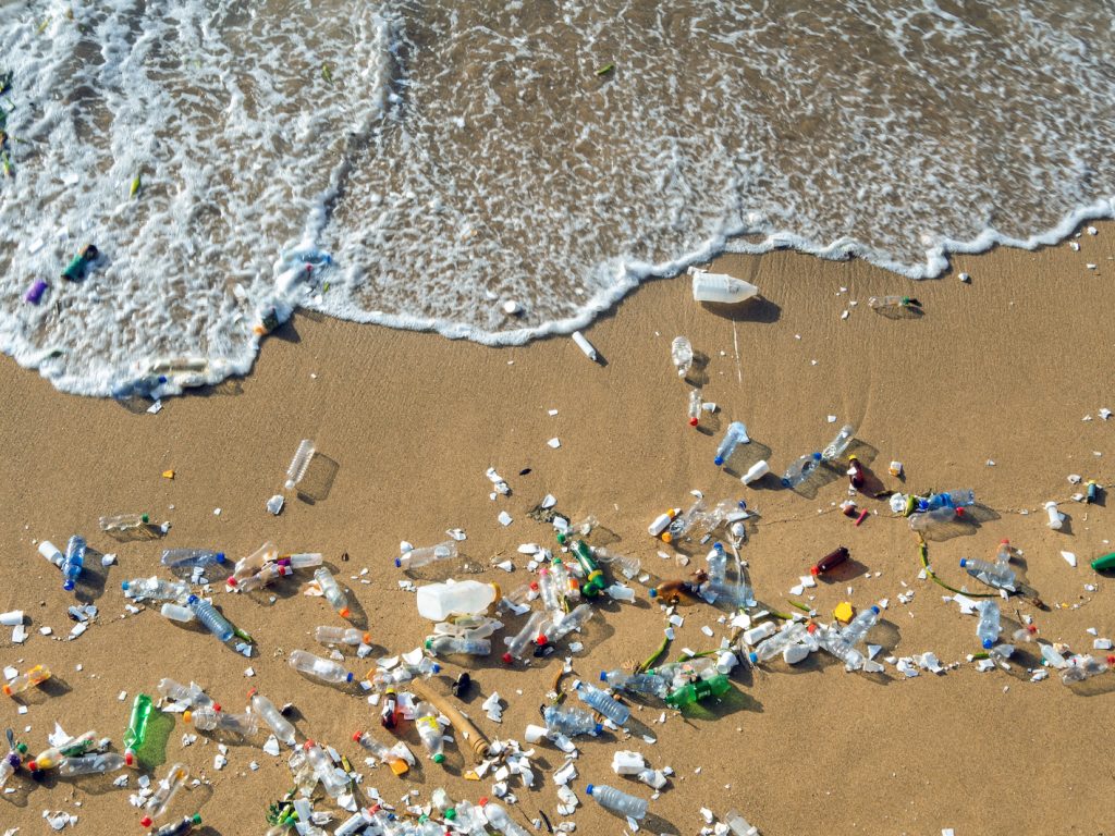 LOW iStock 1208182476 plastic pollution