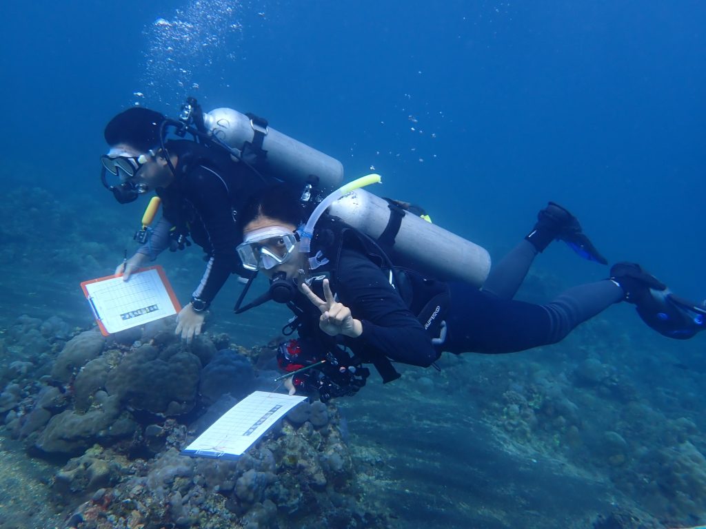P7272153 Liong Leong front and Oliver Ian on our way to survey site for Butterfly Fish survey Les Village east entry point PHOTO Komang Ngurah LOW